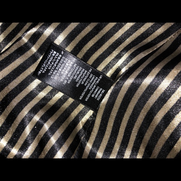 Blazer w/ Contrast Cuffs - Picture 7 of 7